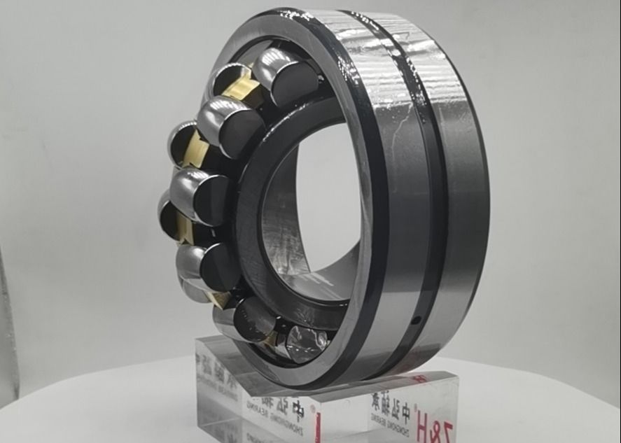 Super Finish Brassl Cage 22313CA / W33 محمل أسطواني كروي مقاس 65 × 140 × 48 مم